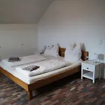 Отель Nobis Krug Gross Sarau